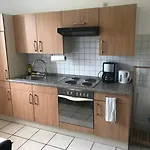 Apartment, parterre, für 3 Gäste, Zentral gelegen, Mitsubishi Halle