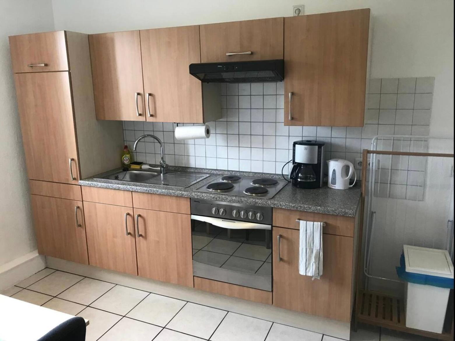 Apartment, Parterre, Für 3 Gäste, Zentral Gelegen, Mitsubishi Halle *